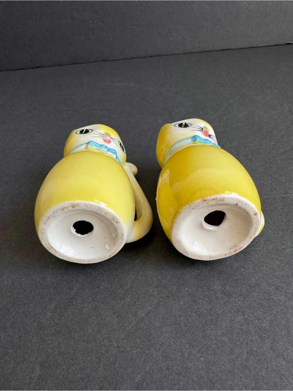 Lipper & Mann Yellow Cat Salt Pepper Shakers Anthropomorphic Vintage 50s Kitten